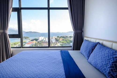 Апартаменты Sunrise Hon Chong Ocean View Apartment