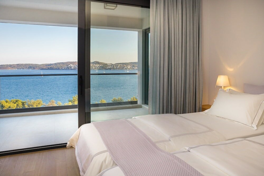 Фото Ultraluxury Villa Elyzeum