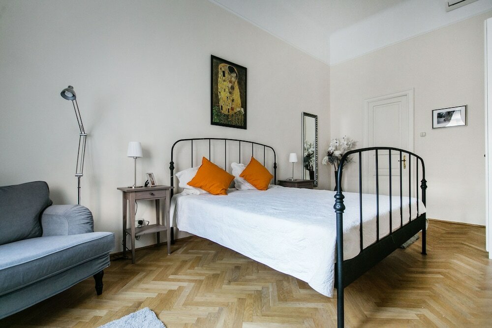 Фото Brody 30 Apartment