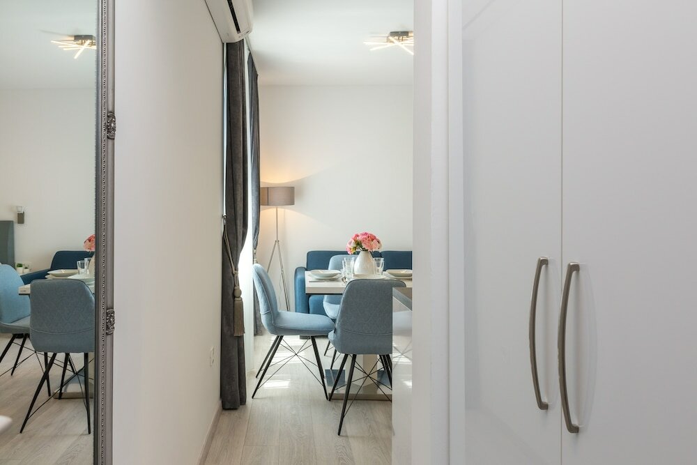 Фото Luxury Studios & Rooms Seven