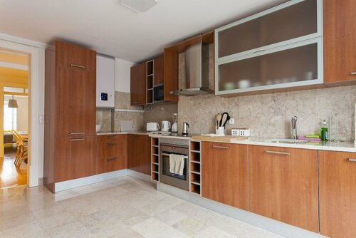 Гостиница Altido Spacious 3br home w/balcony in Baixa, nearby Lisbon Cathedral в Лиссабоне