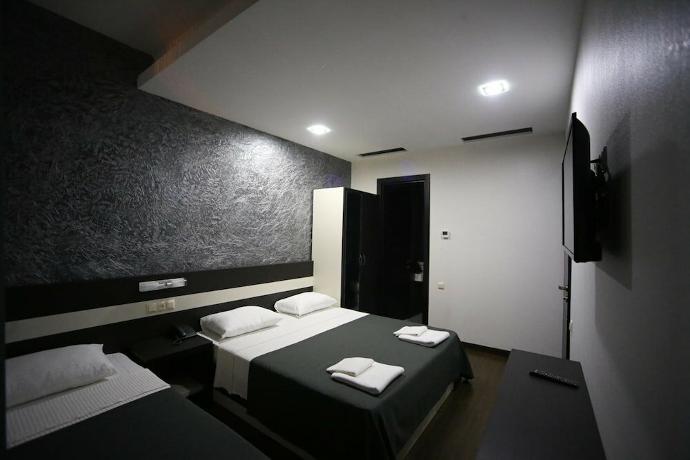 Фото Отель West Tower