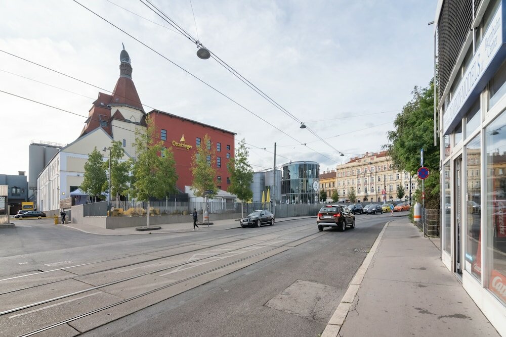 Фото Cozy new stylish 15 min to the center