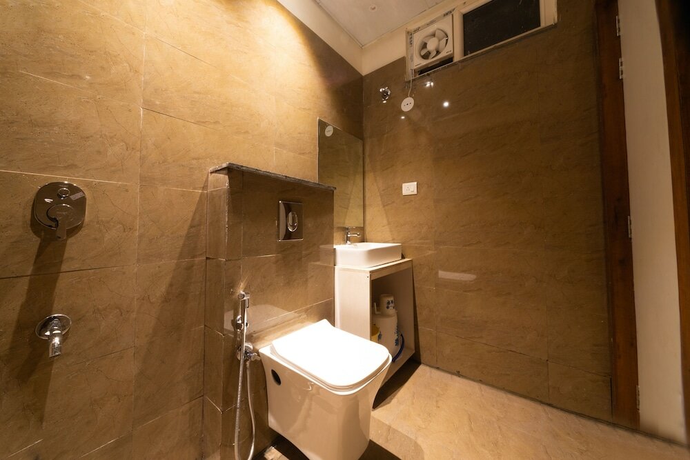 Фото Hotel Aishwarya And Restaurant