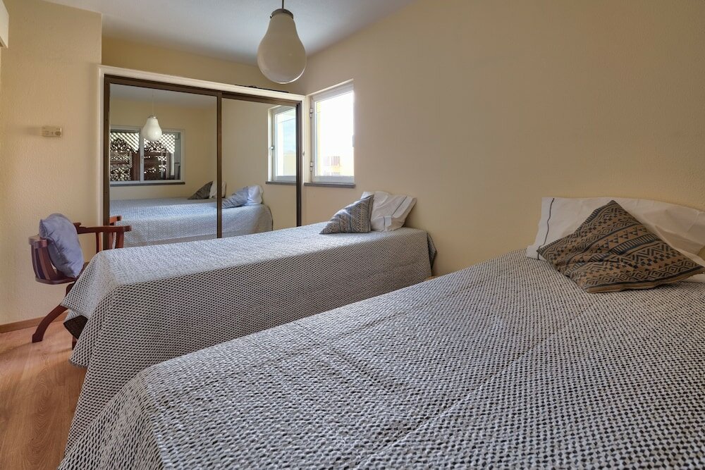 Фото Charming Paint House Apartment in Pestana