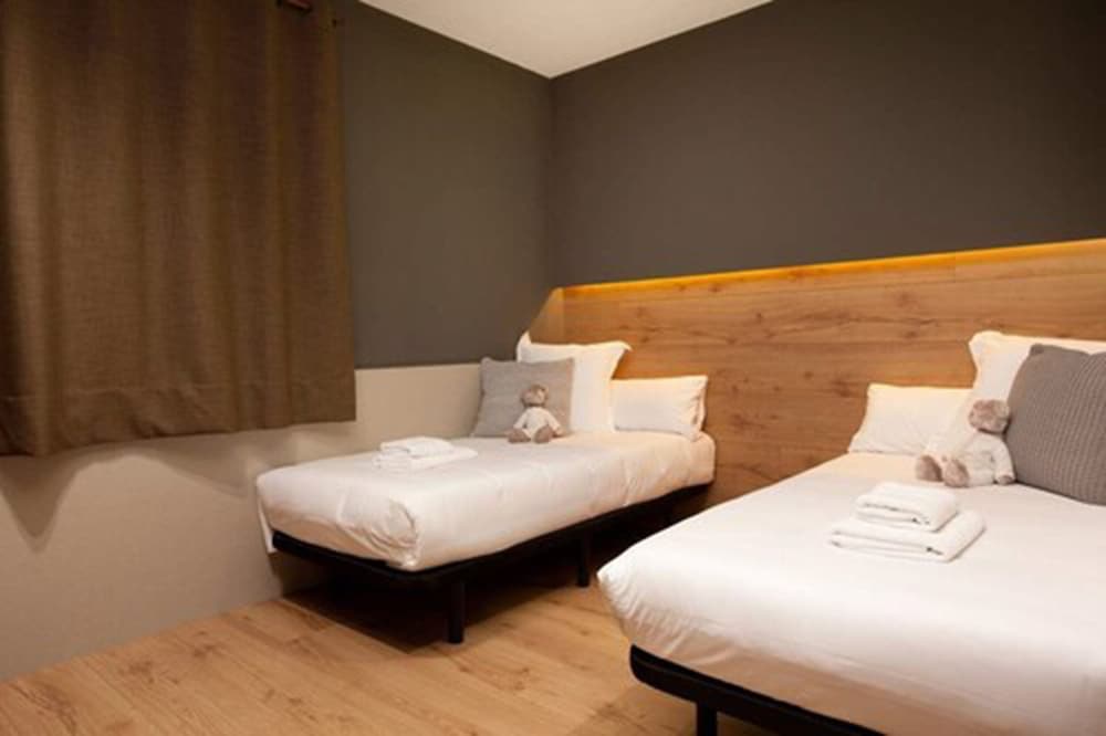 Фото Enjoybcn Miro Apartments