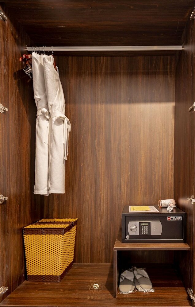 Фото Reyna Hotel Hanoi