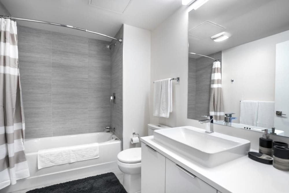 Фото Luxurious Studio in the Seaport District