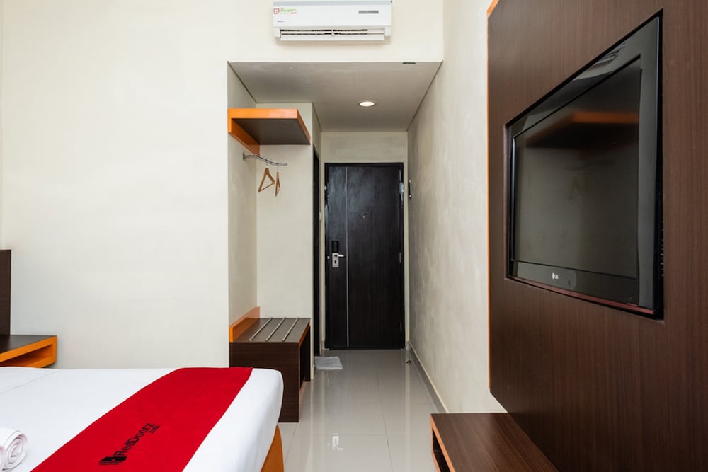 Фото RedDoorz @ Pelita Raya Rappocini