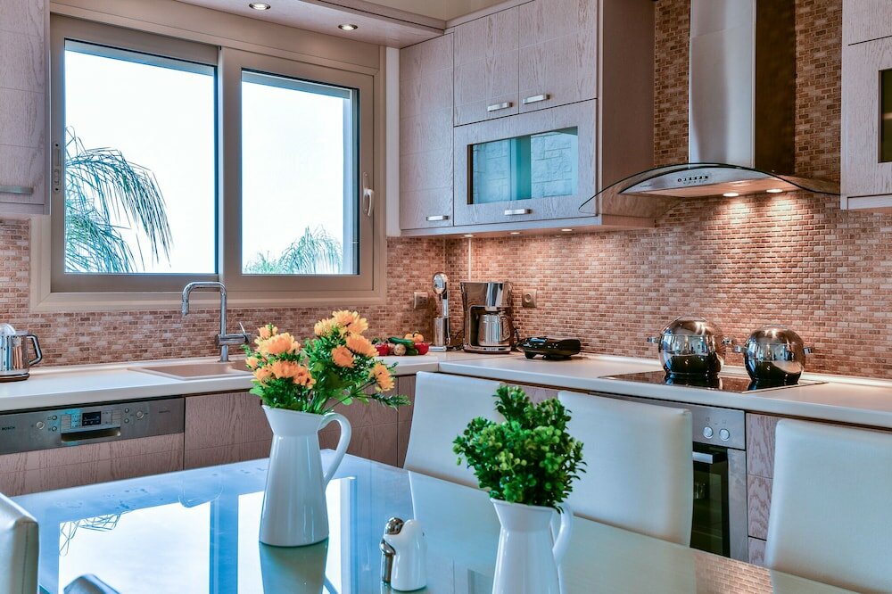 Фото Villa with Striking views over the infinity Pool