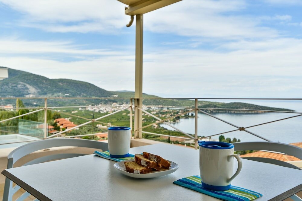 Фото Villa with Striking views over the infinity Pool