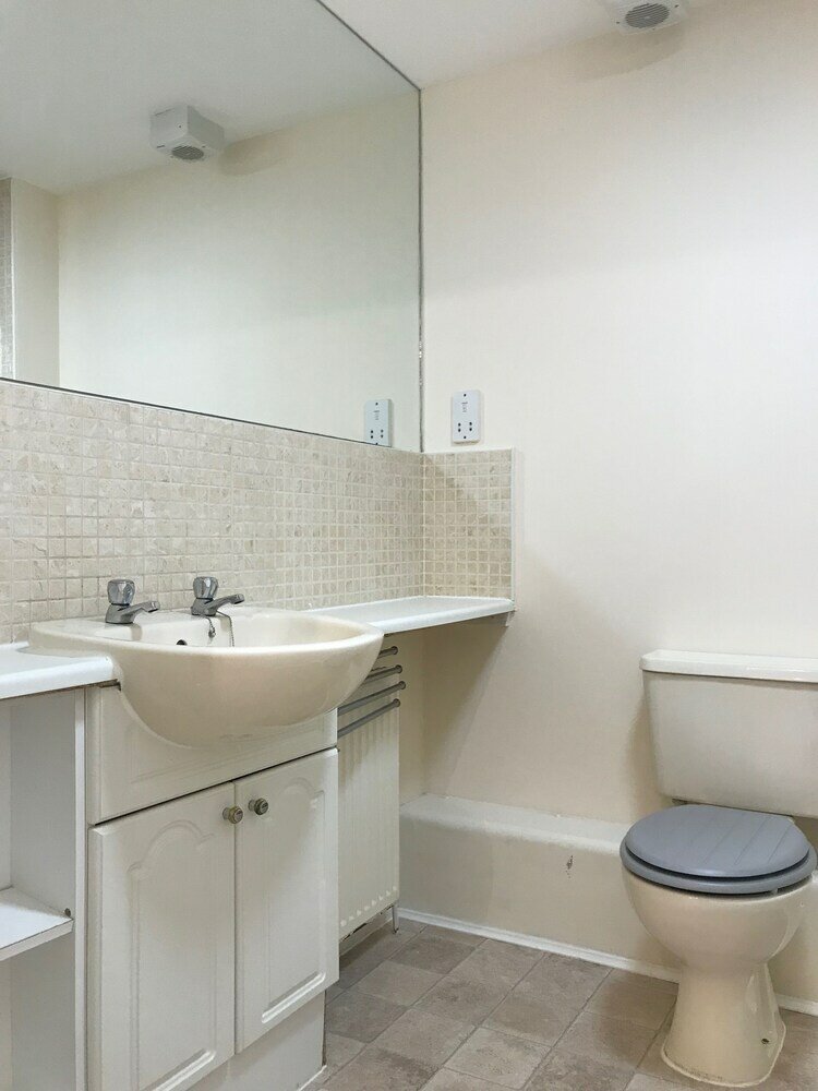 Фото McDonald Road Apartment