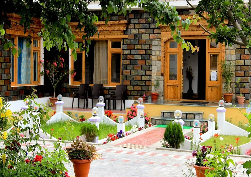 Фото Hotel Jeevanam Villa