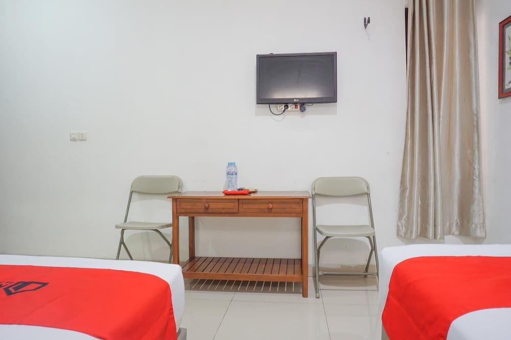 Фото Residences by RedDoorz Syariah @ Buah Batu