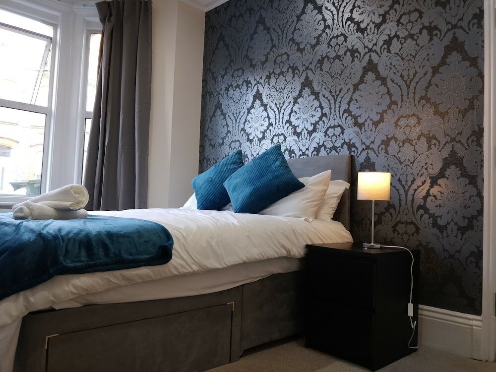 Фото Lyndhurst House