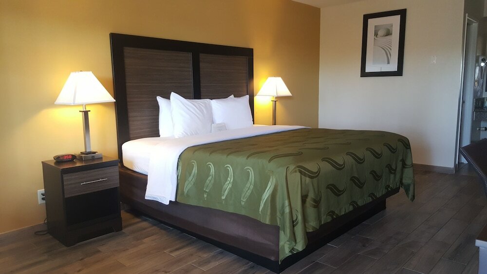 Фото Quality Inn Escondido Downtown