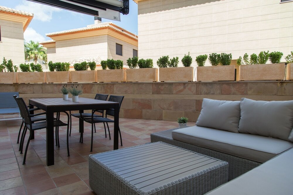 Фото Lujoso apartamento con piscina interior