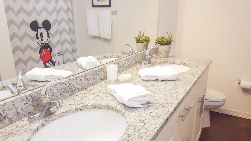 Фото Villa Guadalupe - West Lucaya