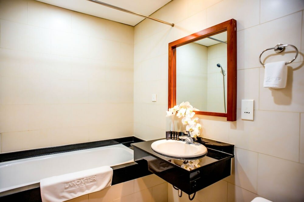 Фото Lancaster Ho Chi Minh