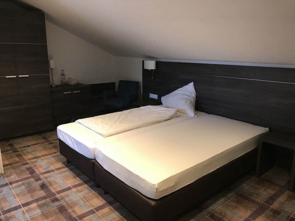 Фото Hotel-Pension Marienhof