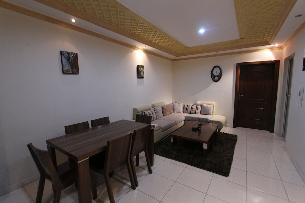 Фото Zwarah Hotel Suites