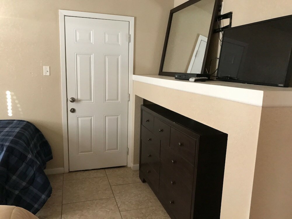 Фото Desert Meadow Lodge