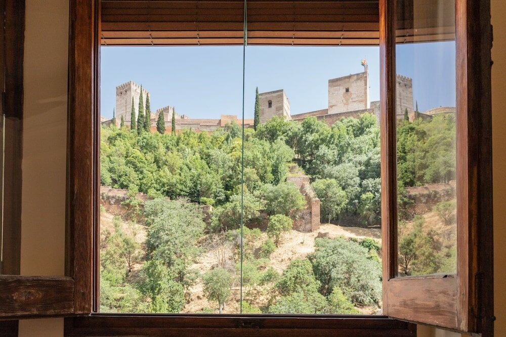 Фото Alhambra Sonder Apartments