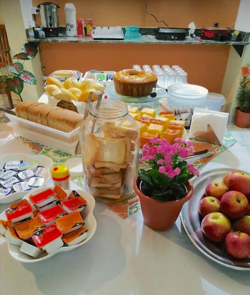 Фото Velinn Pousada Praia do Perequê