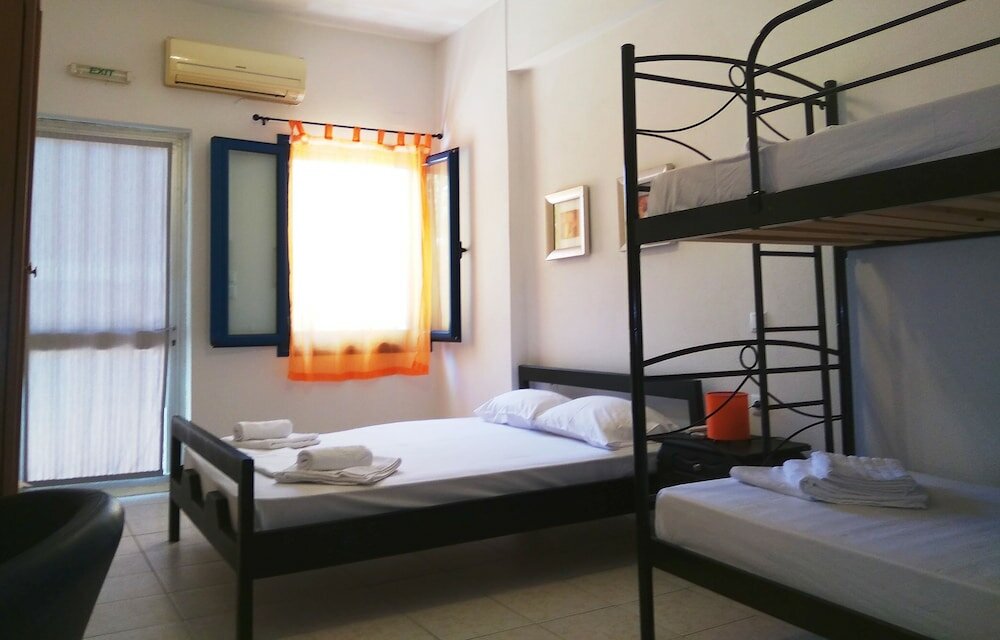 Фото Sarantakis Apartments