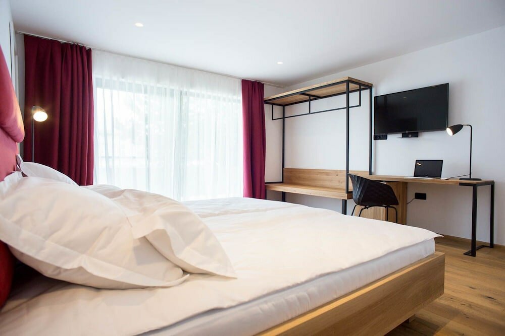 Фото Vault Hotel