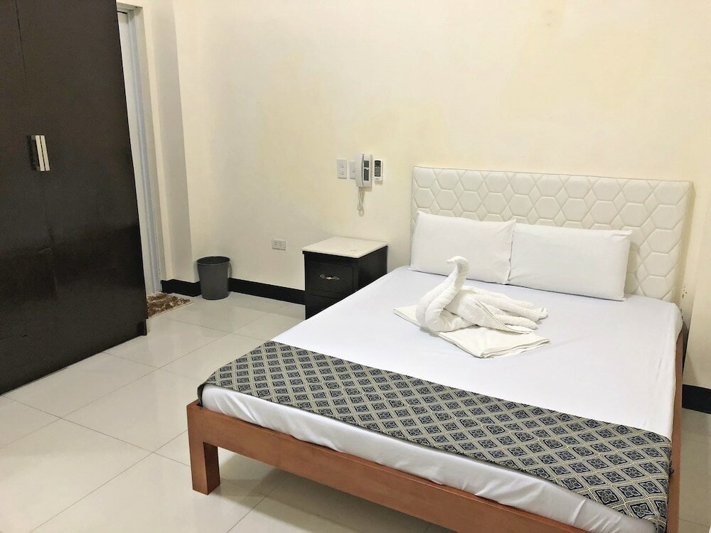 Фото Knights Ko Suites