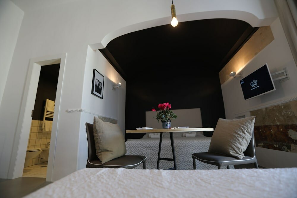 Фото The Station Napoli B&B