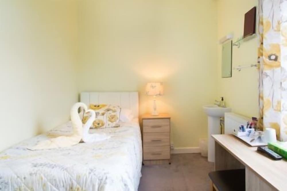 Фото The Firs Guest House