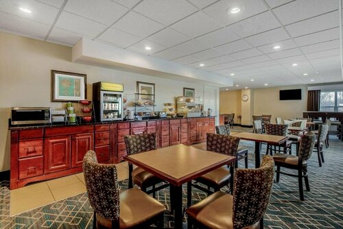 Гостиница La Quinta Inn & Suites by Wyndham Lexington Park - Patuxent