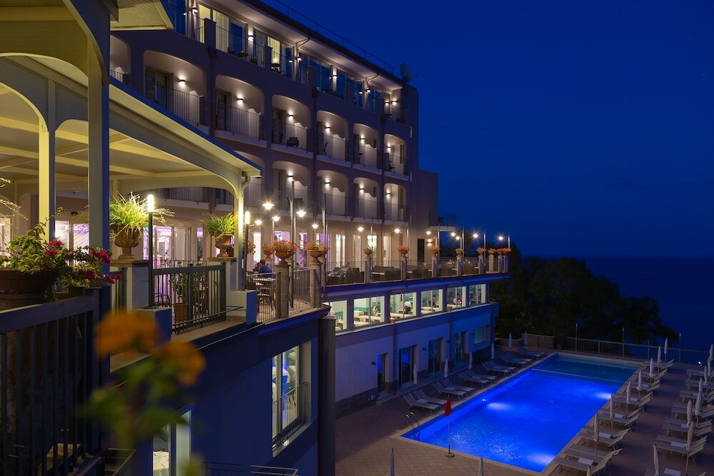 Фото Hotel Antares