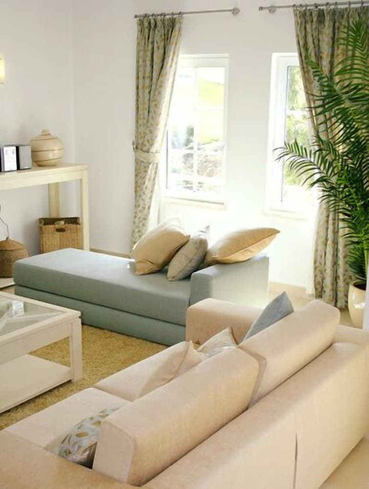 Фото Quinta da Encosta Velha Golf & Leisure Village