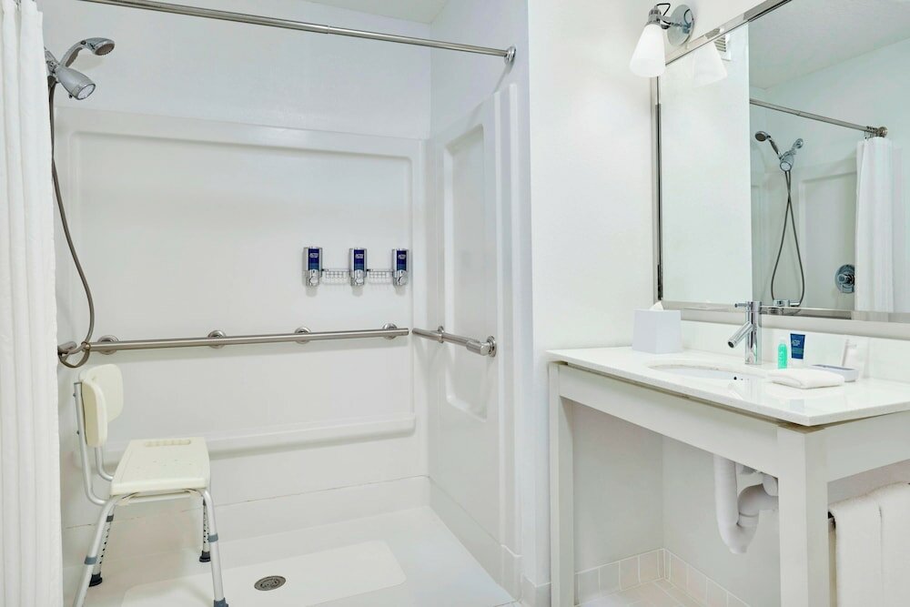 Фото Four Points by Sheraton Jacksonville Baymeadows