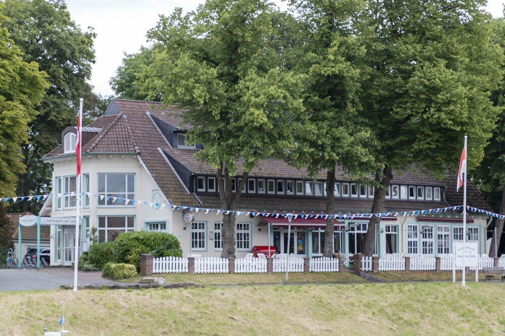 Фото Hotel Schöne Aussicht