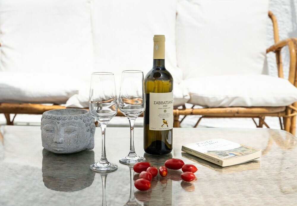 Фото Salty Caves Apartments Milos