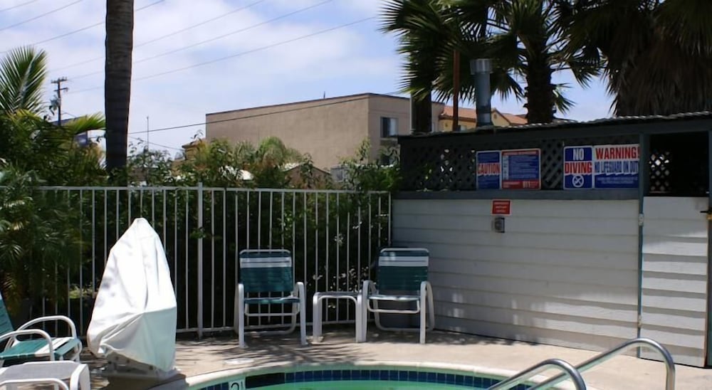 Фото Heritage Inn San Diego