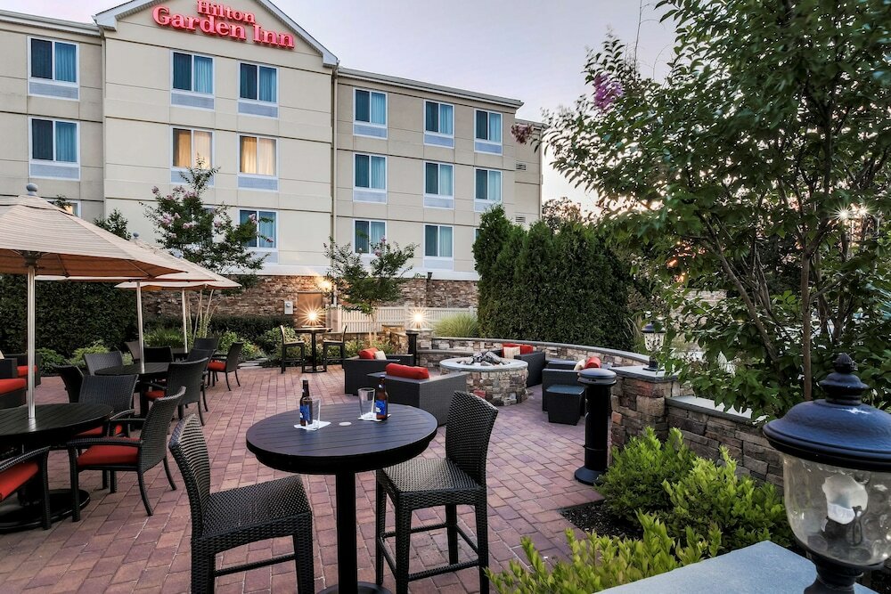 Фото Hilton Garden Inn Melville