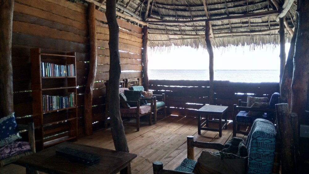 Фото Twisted Palms Lodge & Restaurant