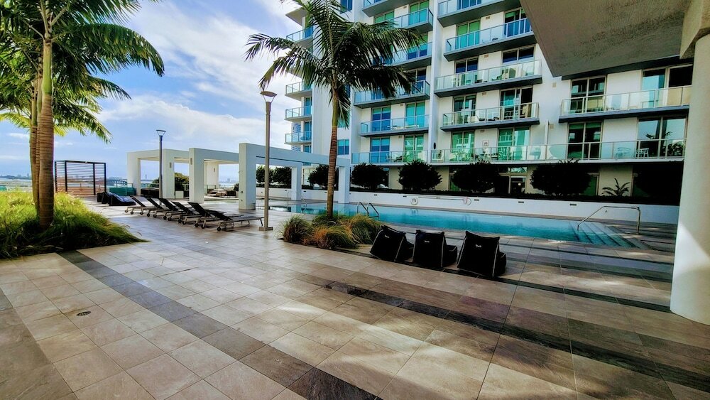 Фото Design District Bay View Cielo Stays