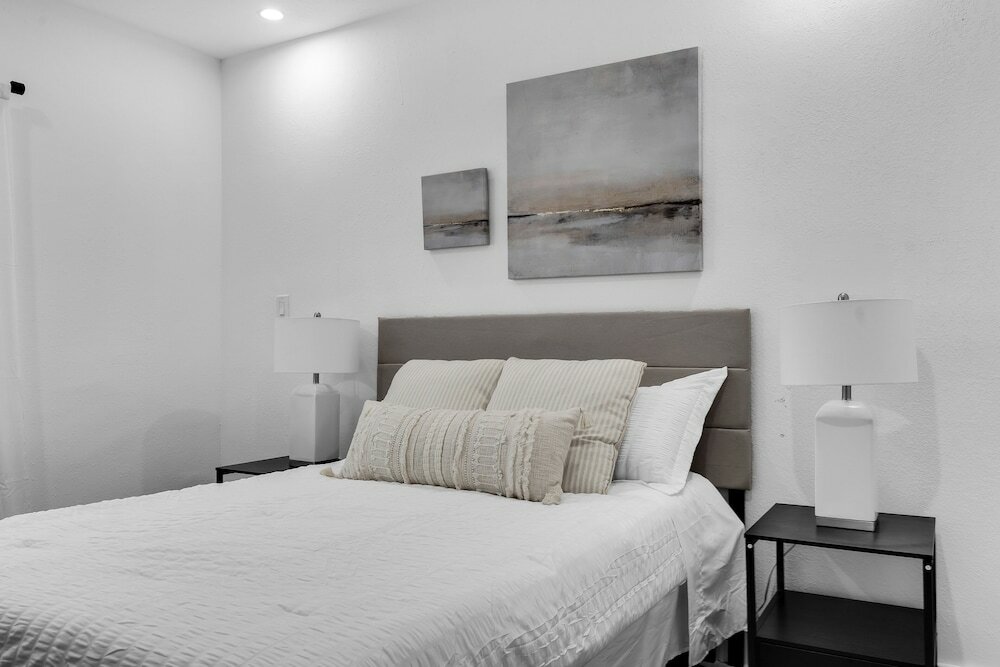 Фото Deluxe Coral Park 5bd Brand New Villa