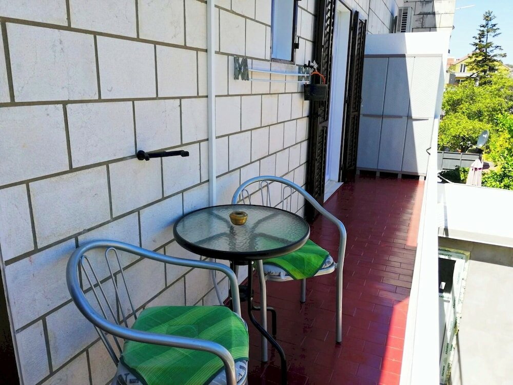 Фото Insideout Apartment