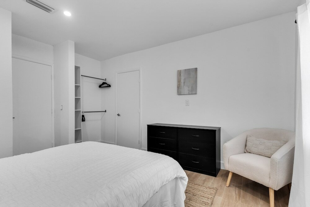 Фото Deluxe Coral Park 5bd Brand New Villa