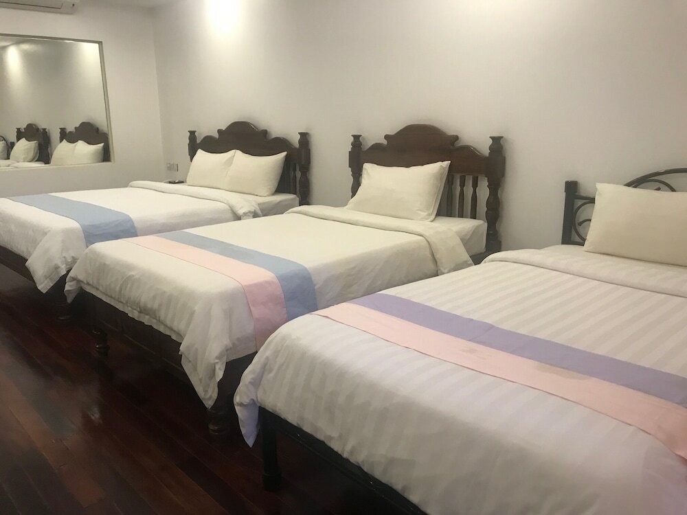 Фото La Residence WatBo Hotel