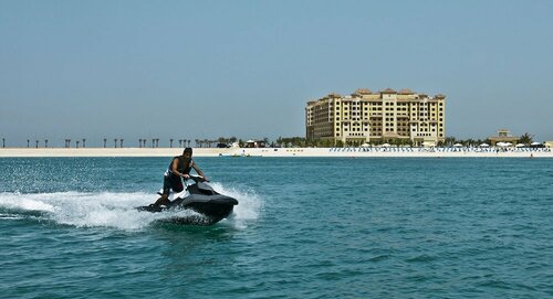 Гостиница Pullman Resort Al Marjan Island в Эмирате Рас-эль-Хайма