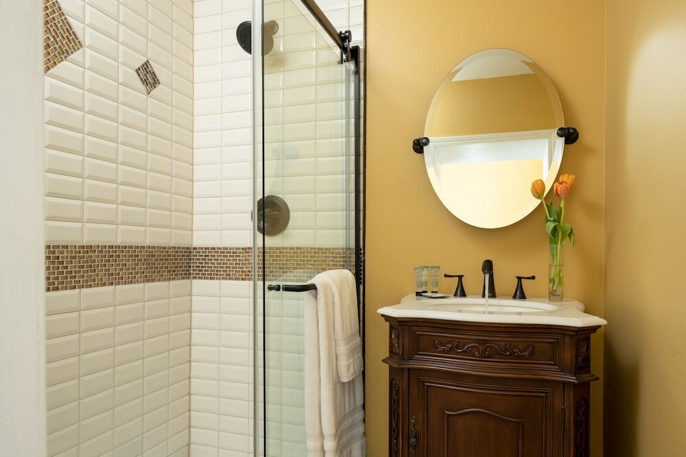 Фото Magnolia Manor and Chapel