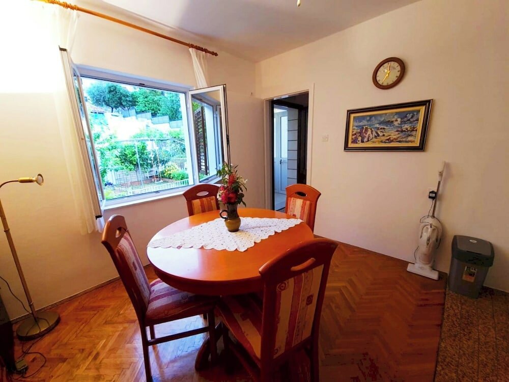 Фото Insideout Apartment